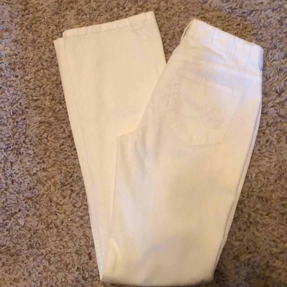 In near perfect condition.  White white